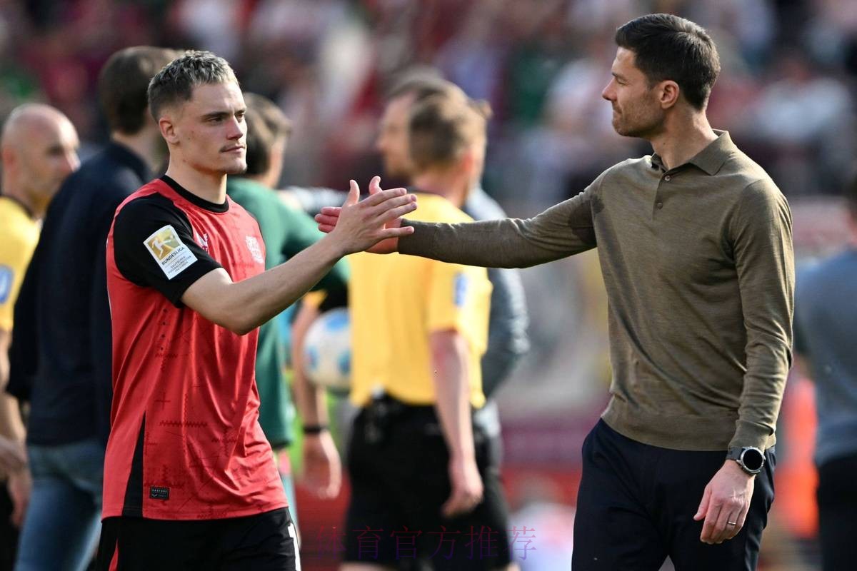 西媒:皇马有意维尔茨 可能2023年会考虑签下他 西媒:皇马有意维尔茨 可能2023年会考虑签下他