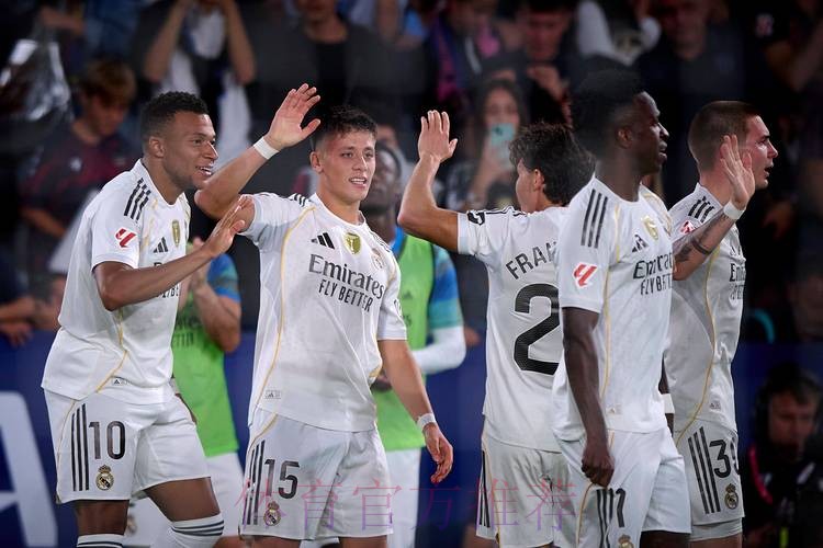 西甲队晒图抗议 暗示皇马获双标优待-点球呢-